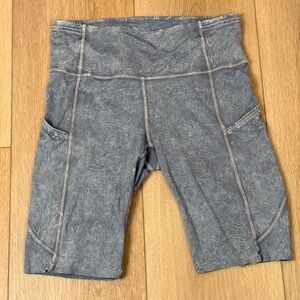 Lululemon Fast & Free Ice Dye Biker Shorts 10” Nulux Size 8 Pockets